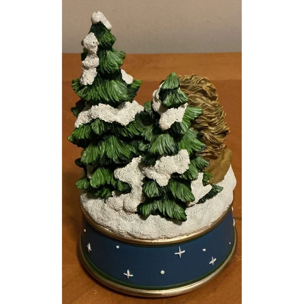 The San Francisco Music Box Company Lion & Lamb Christmas Music‎ Box, Tested
